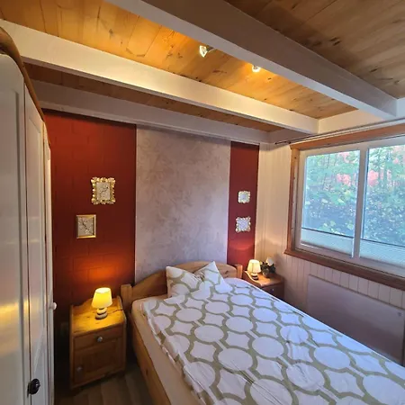 Hillhouse - Mit Sauna Semesterbostad