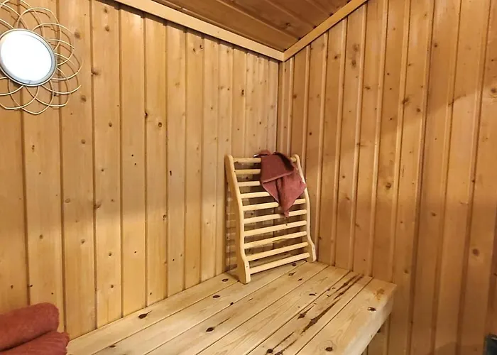 Hillhouse - Mit Sauna 度假居 *