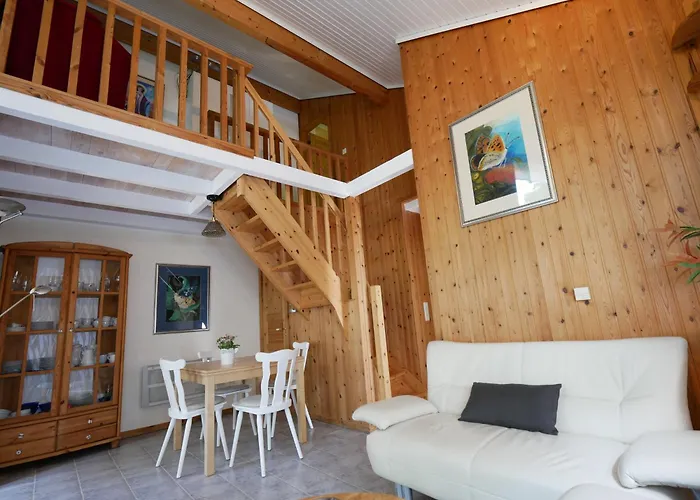 Hillhouse - Mit Sauna 度假居 *